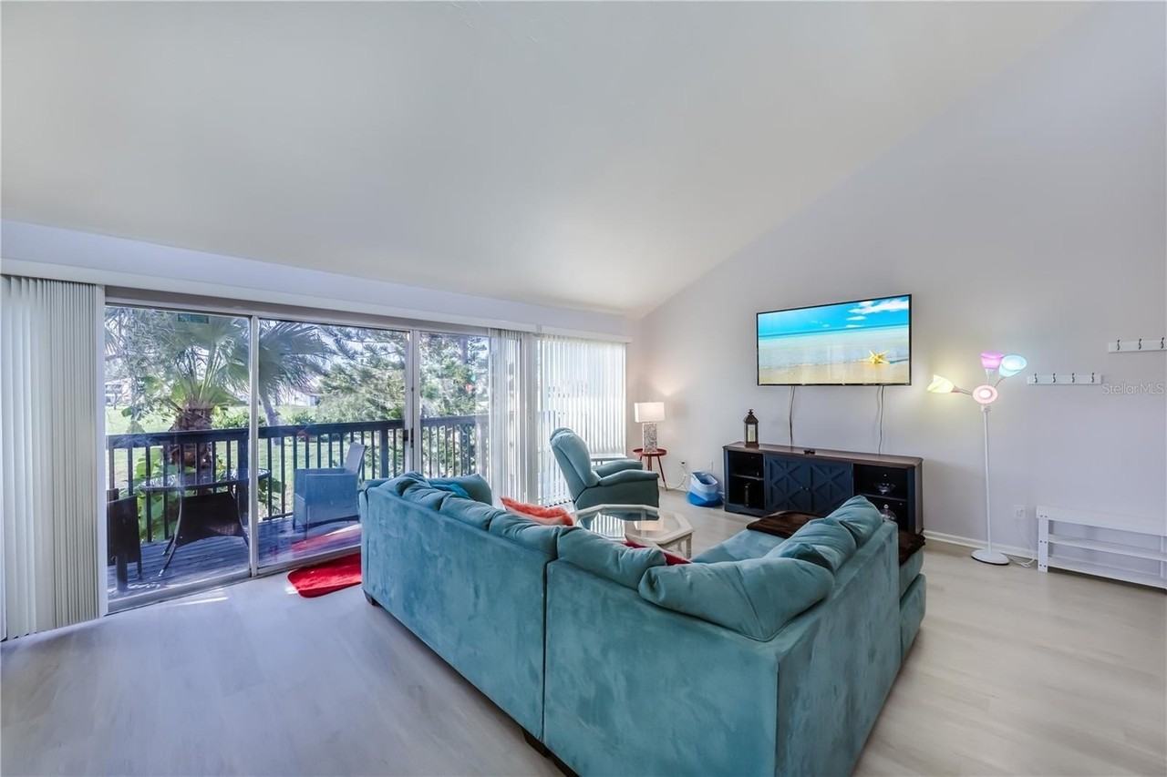 722 White Pine Tree Rd #82 - Photo 4 of 30