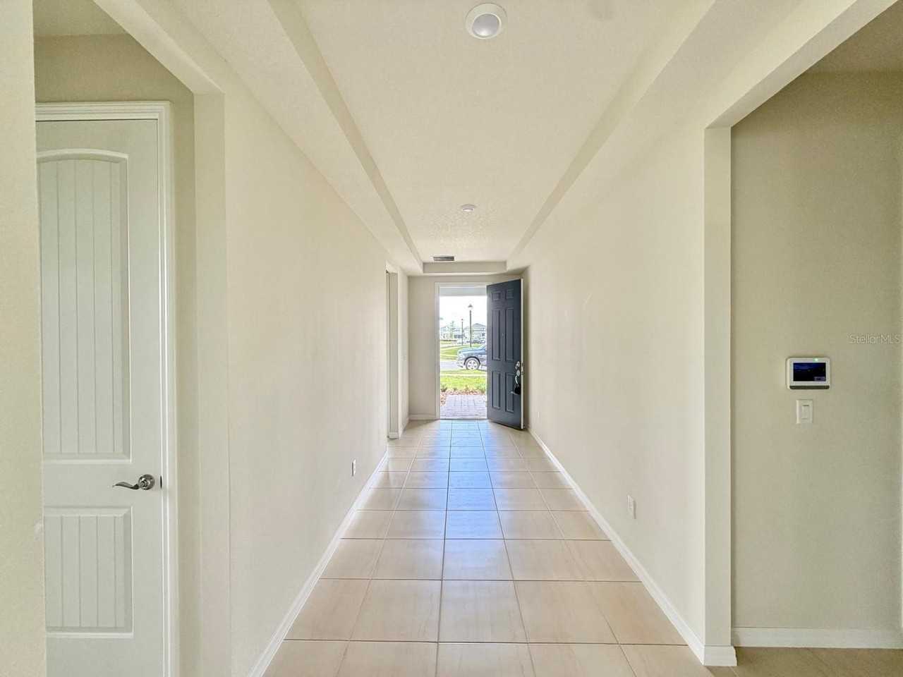 6985 Dappled Oak Way - Photo 3 of 50