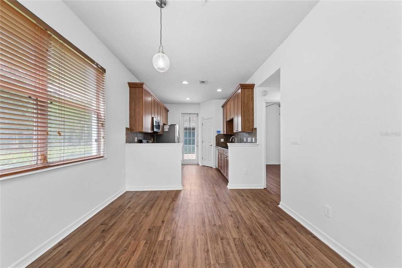 8582 Leeland Archer Blvd - Photo 5 of 31