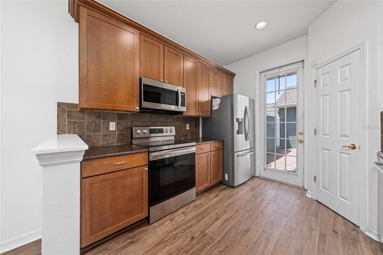 8582 Leeland Archer Blvd - Photo 7 of 31