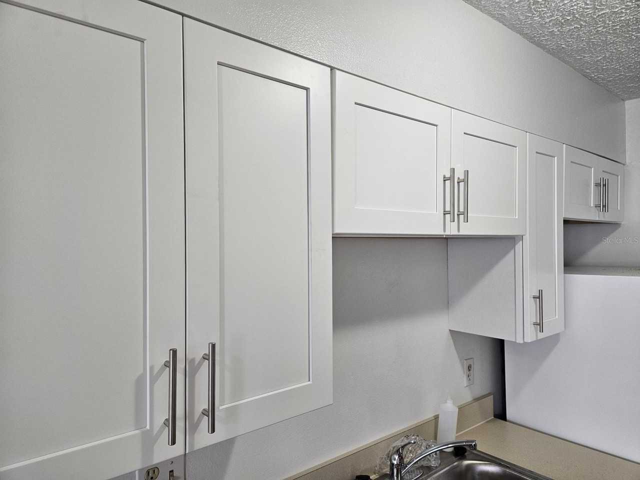 2796 Curry Ford Rd #B - Photo 6 of 18