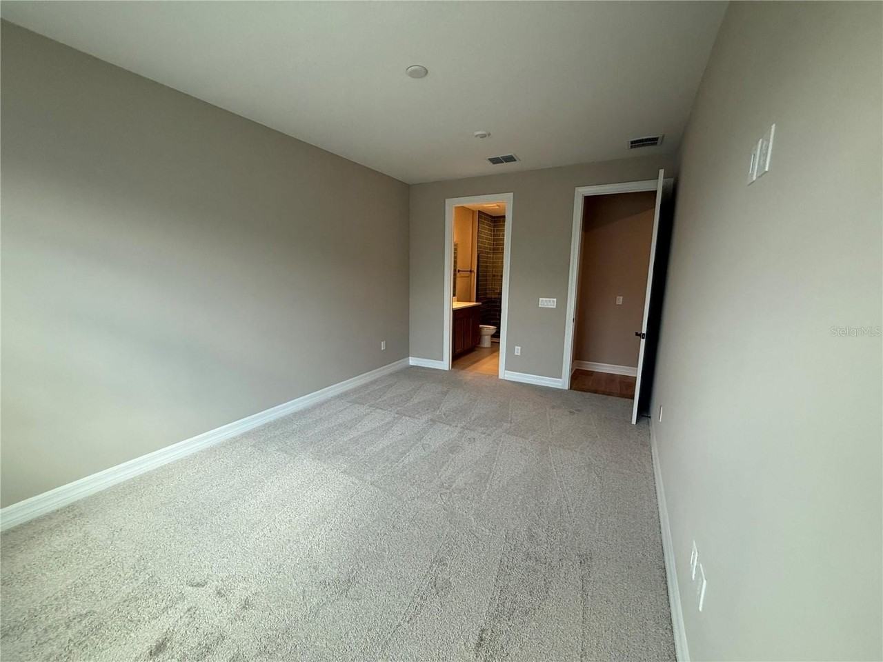 455 Winter Grove Blvd - Photo 7 of 47