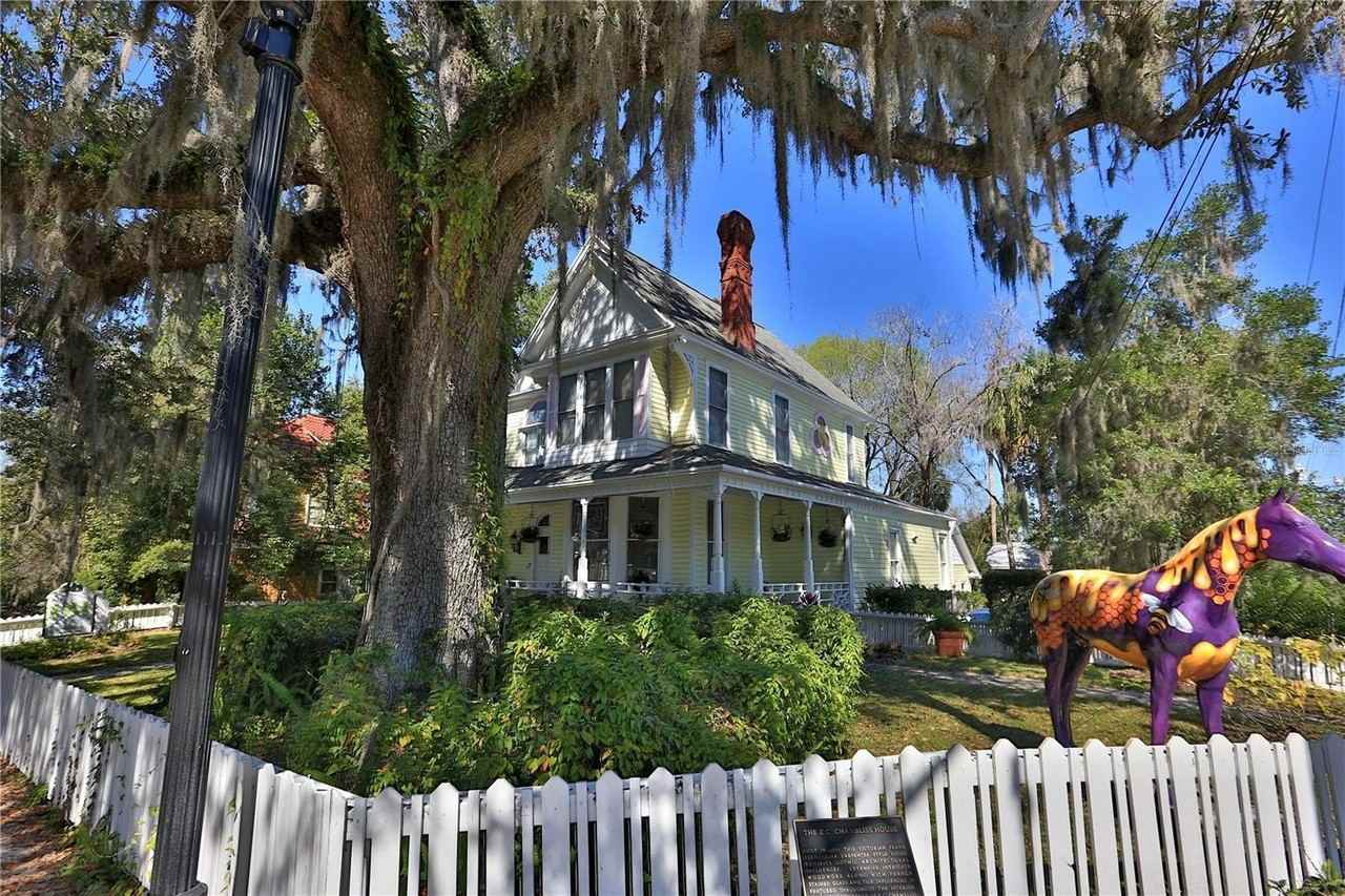 743 E Fort King St - Photo 4 of 19