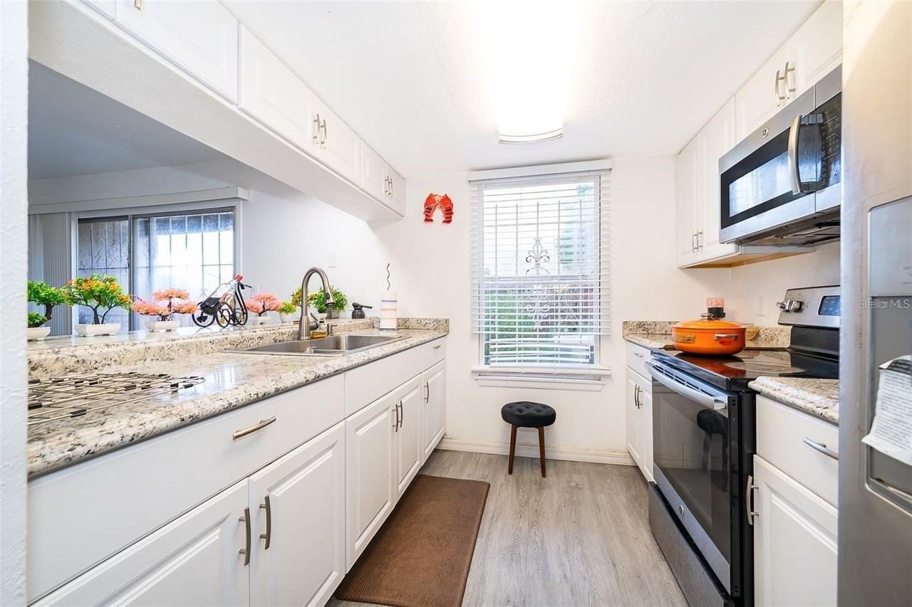 2031 Ludlow Ln #3303 - Photo 6 of 28