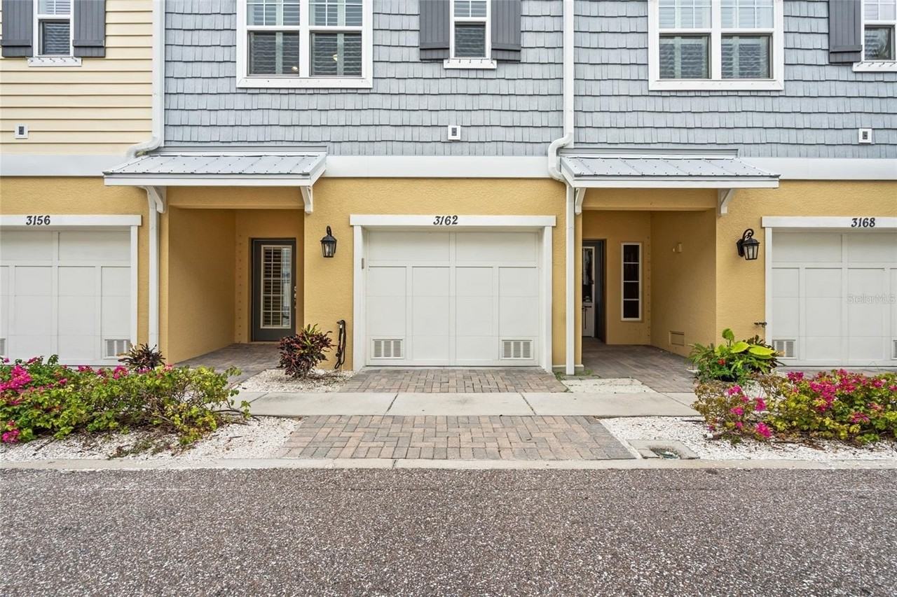 3162 Moorings Dr S - Photo 6 of 50