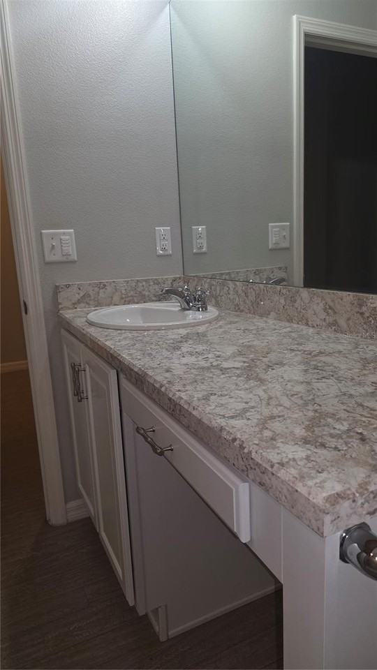 11505 Southern Creek Dr - Photo 4 of 14