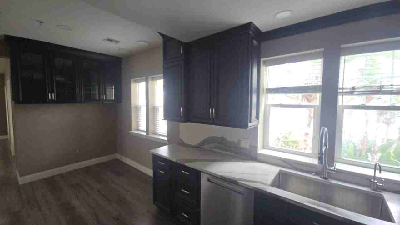 215 18th Ave - Photo 6 of 17