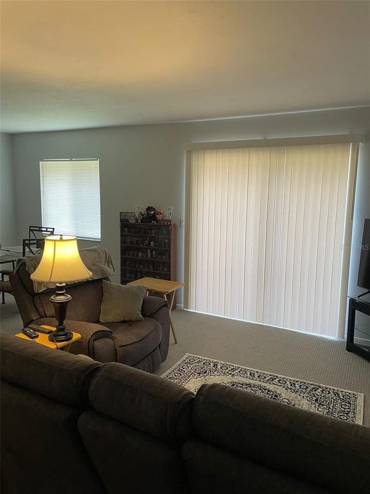 2725 Hidden Lake Blvd #C - Photo 3 of 21