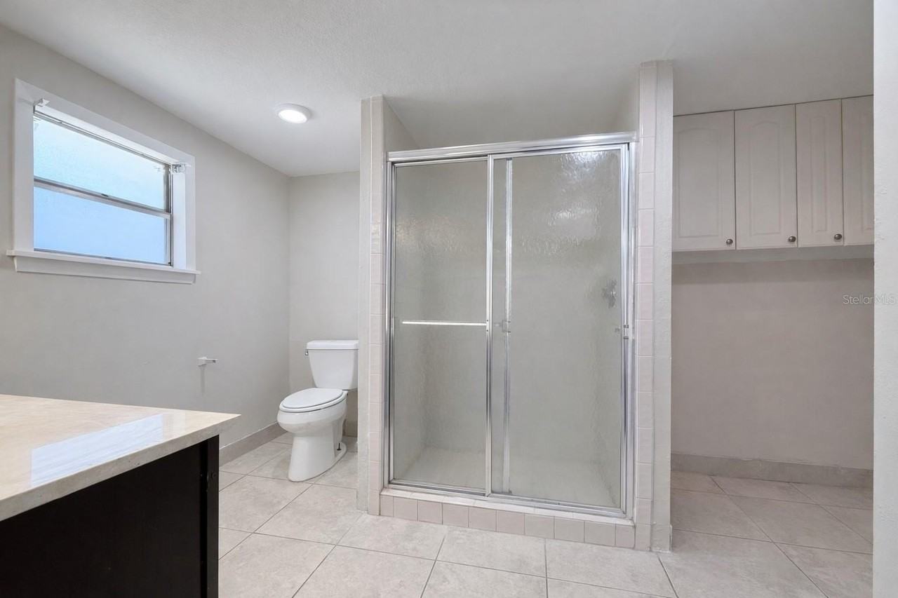 7018 54th Ave N - Photo 4 of 19