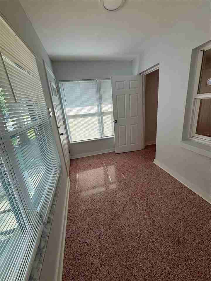 422 15th Ave S - Photo 4 of 21