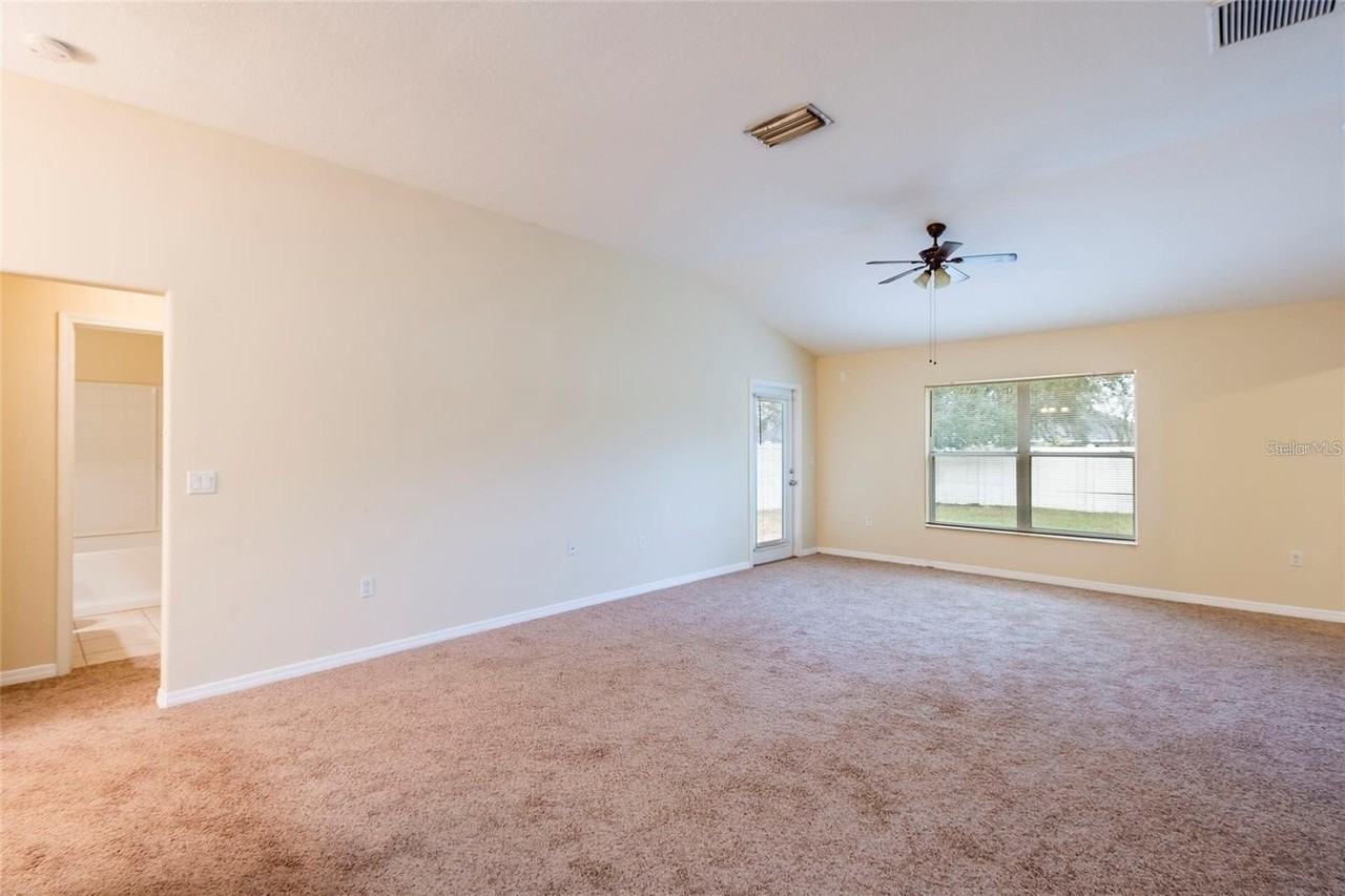 8117 Alamosa Wood Ave - Photo 6 of 18