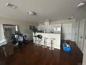 425 New York Ave - Photo 1 of 1