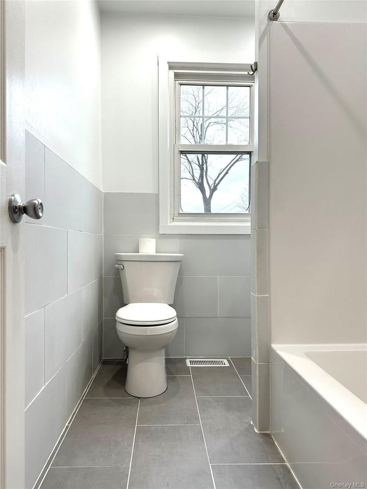 37 Church St Unit 1 - Photo 5 of 10