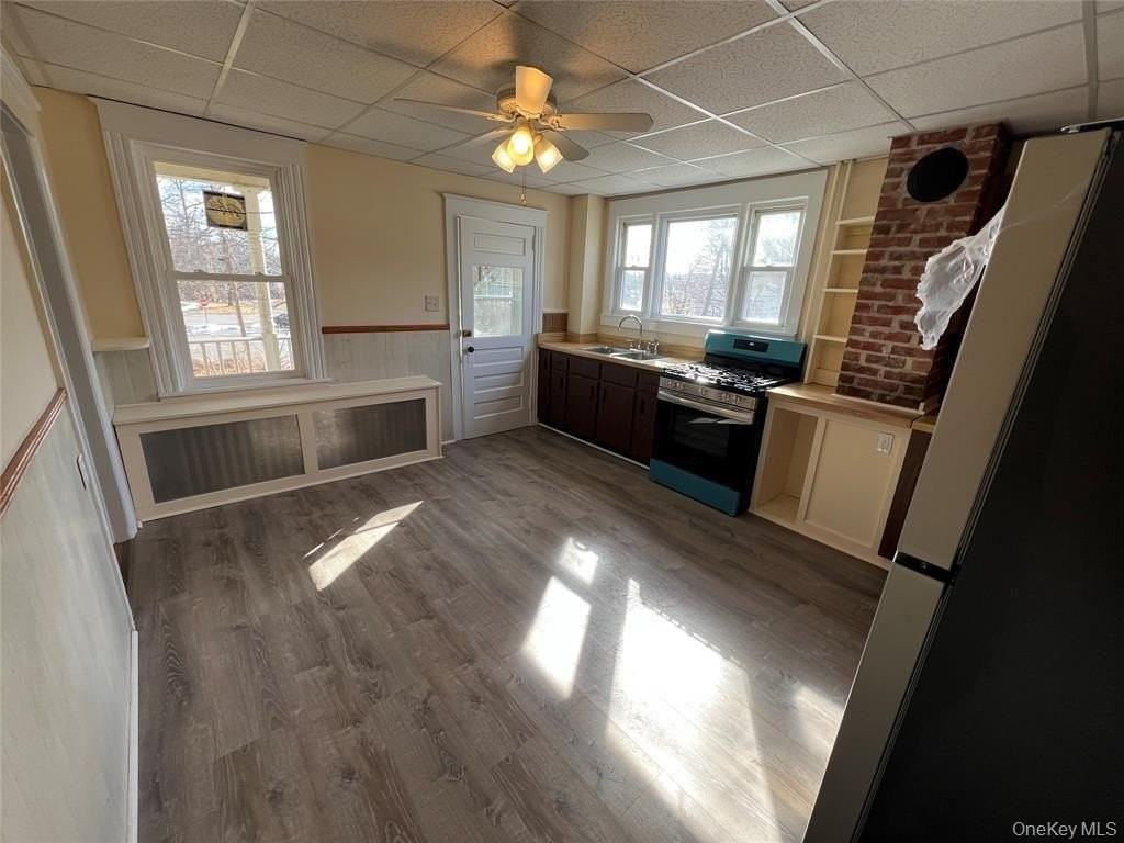 47 Maples Ln - Photo 2 of 11