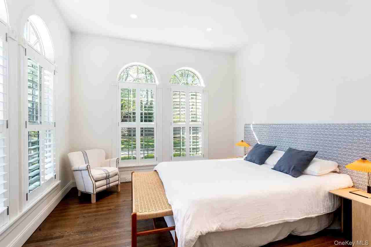 48 Sheppard St - Photo 7 of 13