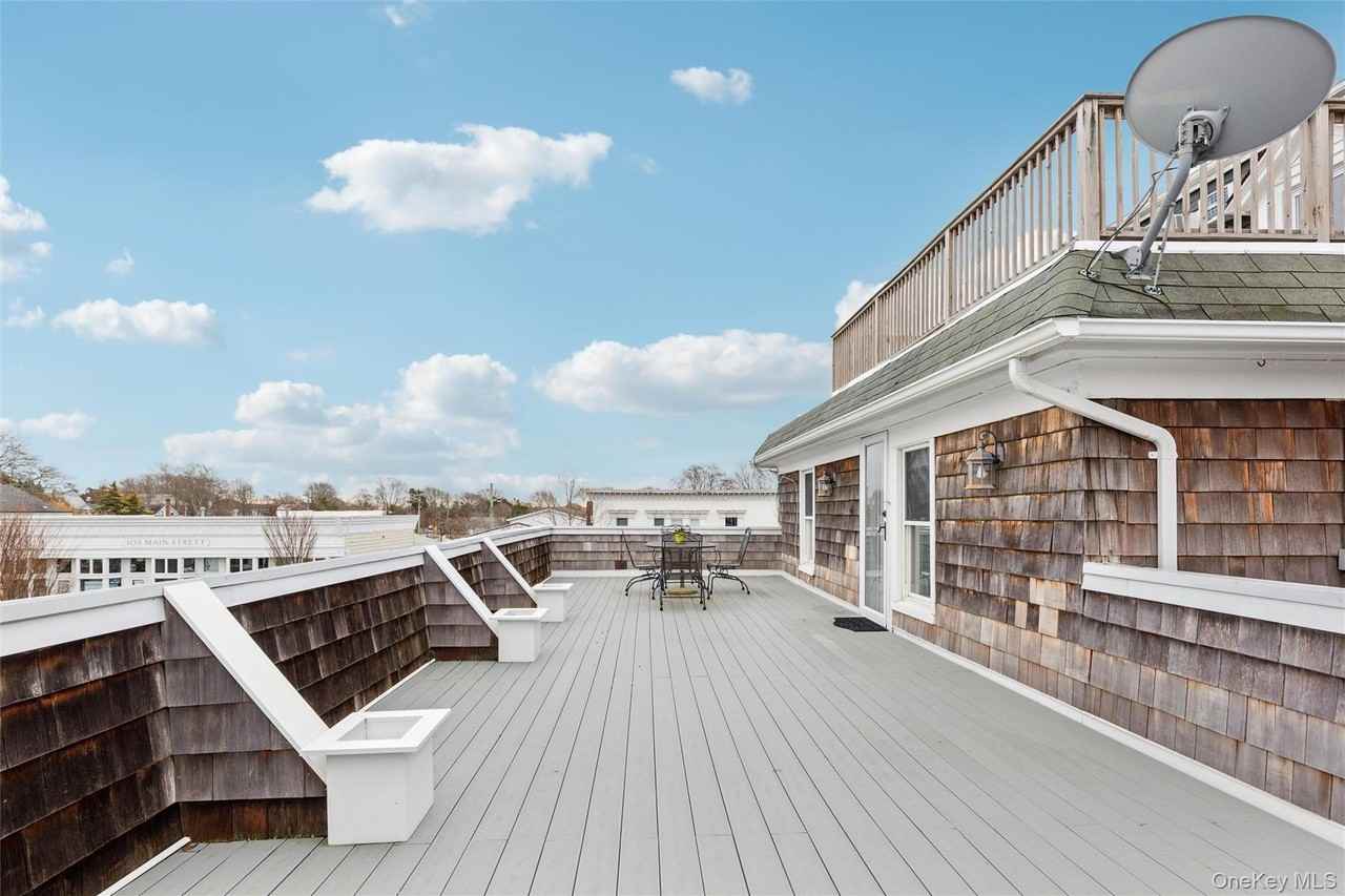 90 Main St - Photo 2 of 16