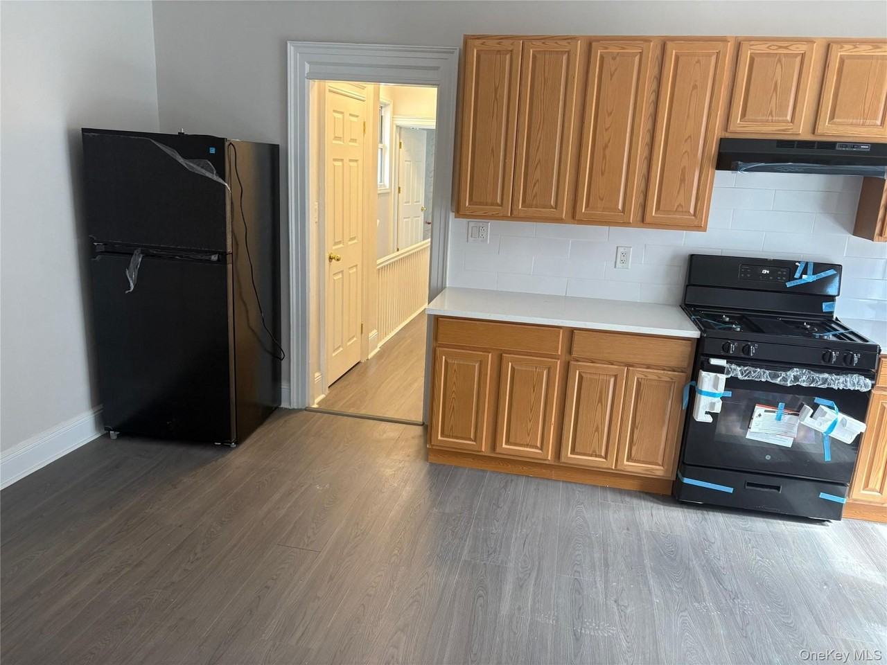 675 E 230th St - Photo 2 of 6