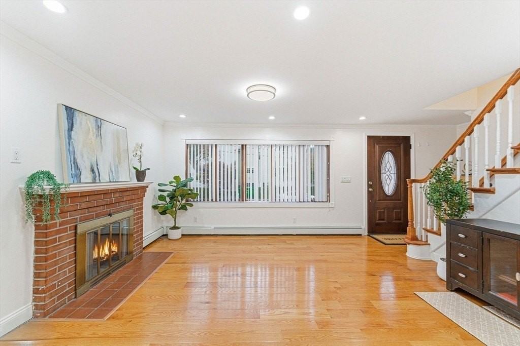 63 Dickerman Ln - Photo 6 of 21