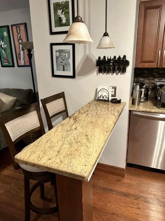 881 Broadway Apt 9 - Photo 3 of 9