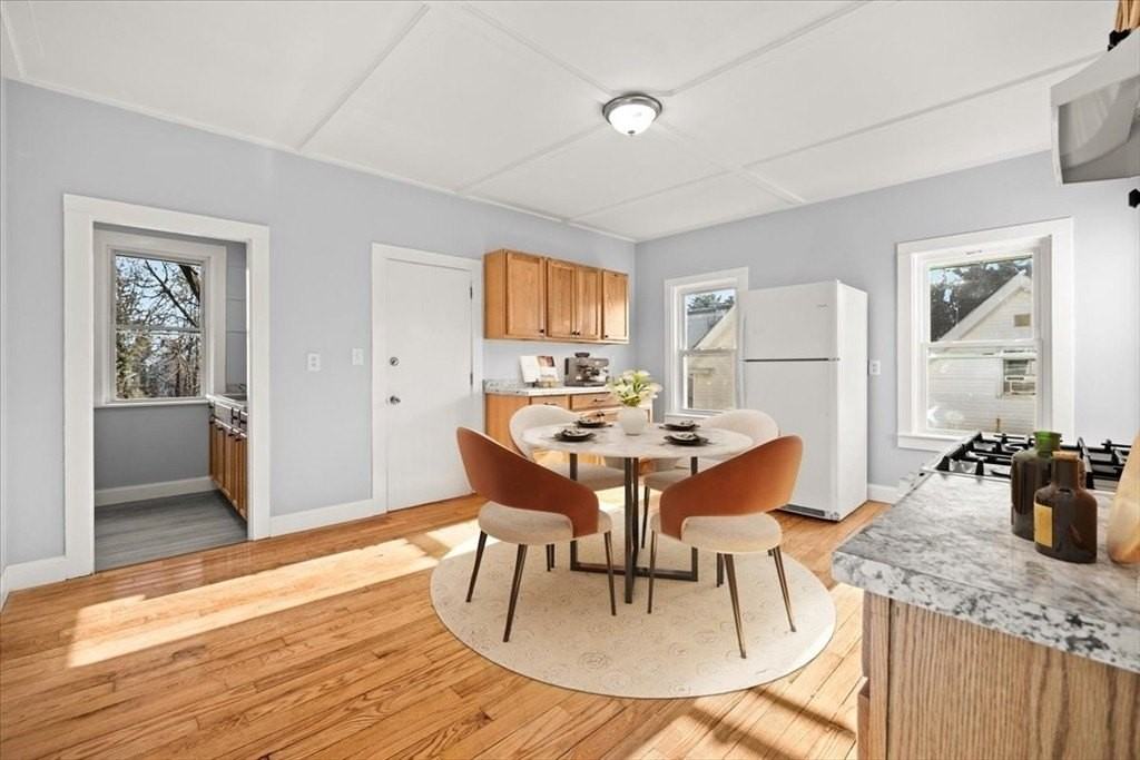 58 Calmar St #2 - Photo 5 of 12