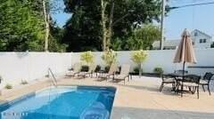 1601 West St - Photo 5 of 27