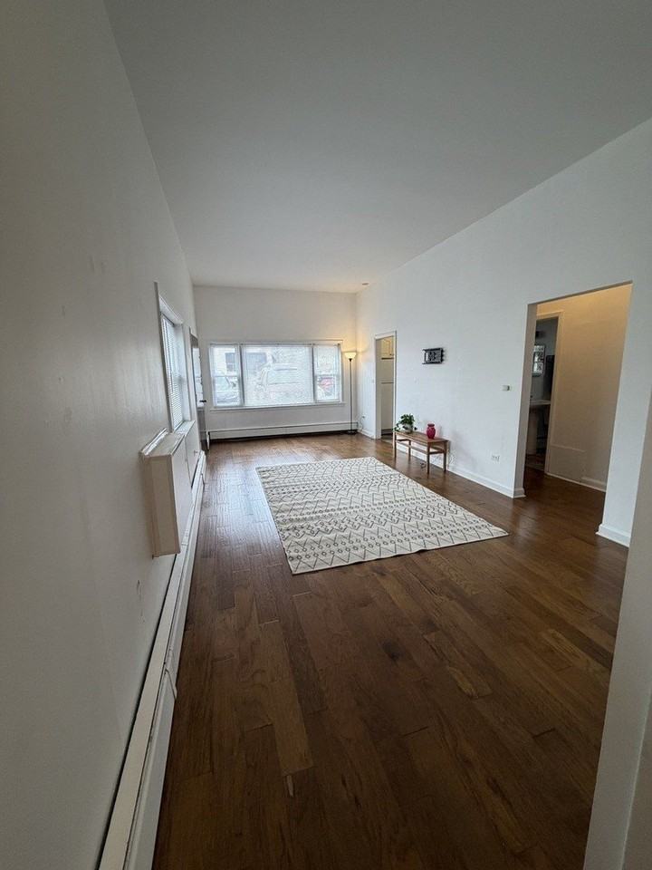 1995 Howard Ave Apt 1f - Photo 5 of 24