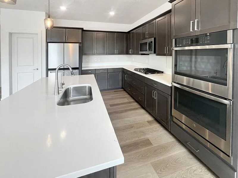 5457 S Polaris Ave - Photo 3 of 12