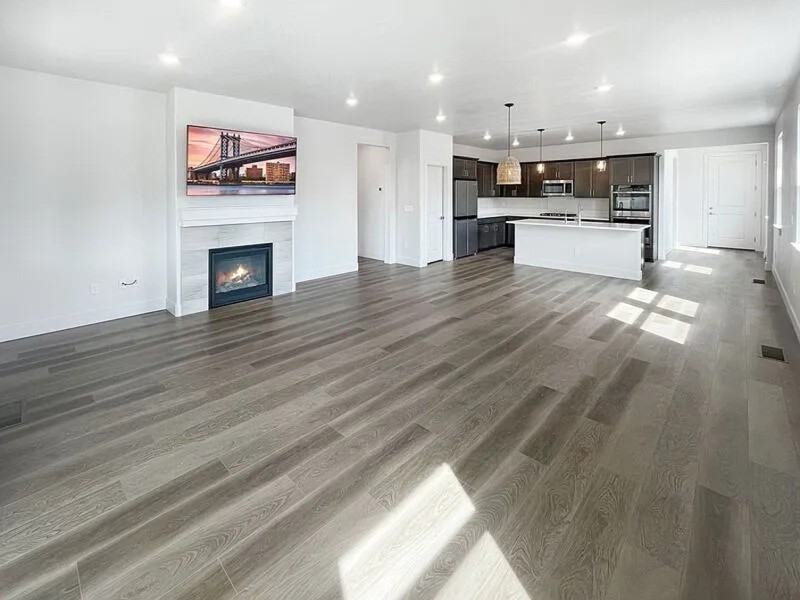 5457 S Polaris Ave - Photo 5 of 12