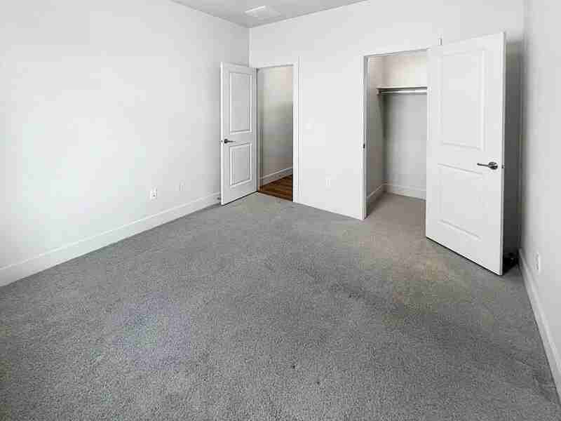 5457 S Polaris Ave - Photo 7 of 12