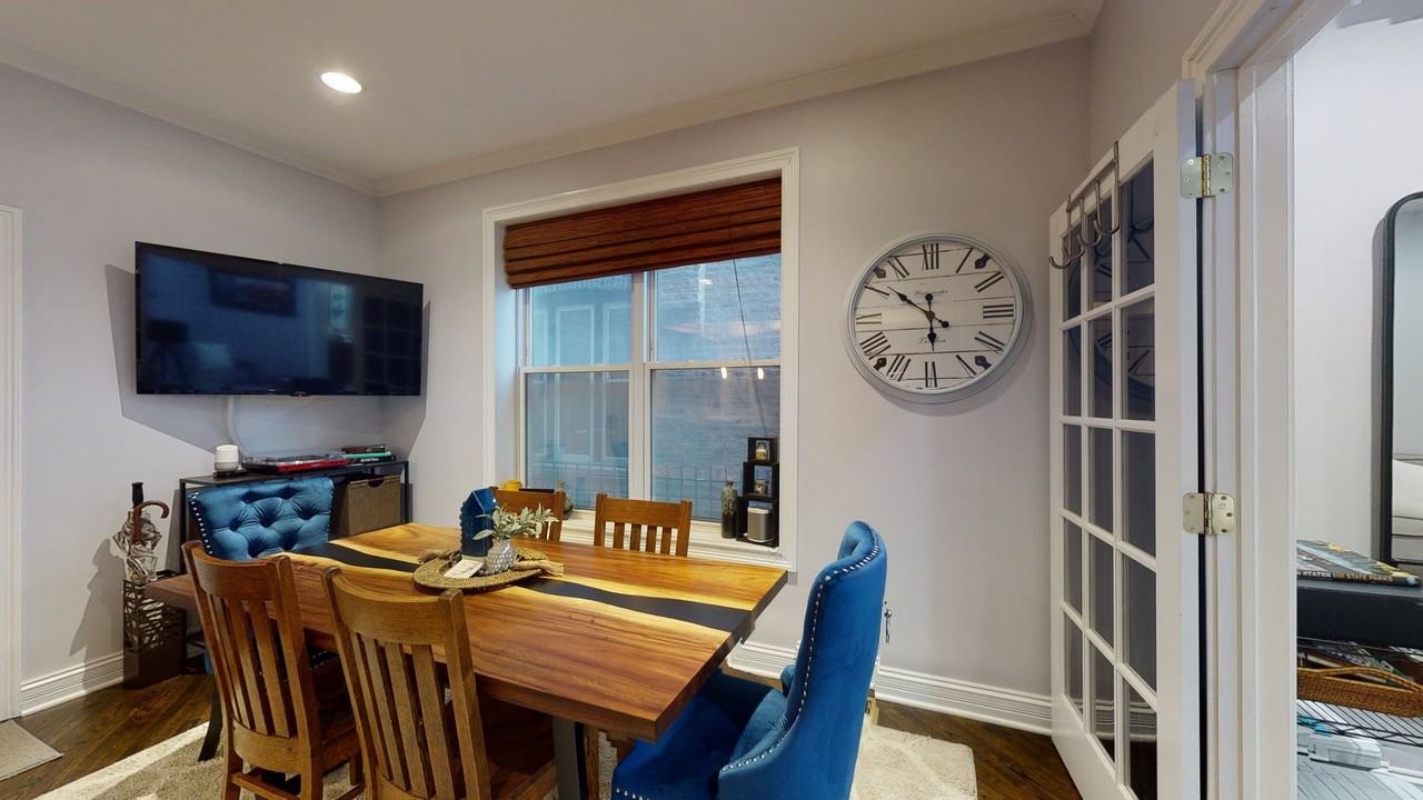 2050 N Western Ave Apt 1w - Photo 6 of 21