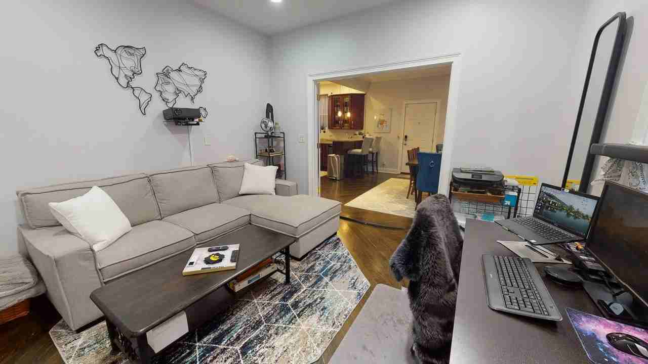 2050 N Western Ave Apt 1w - Photo 7 of 21