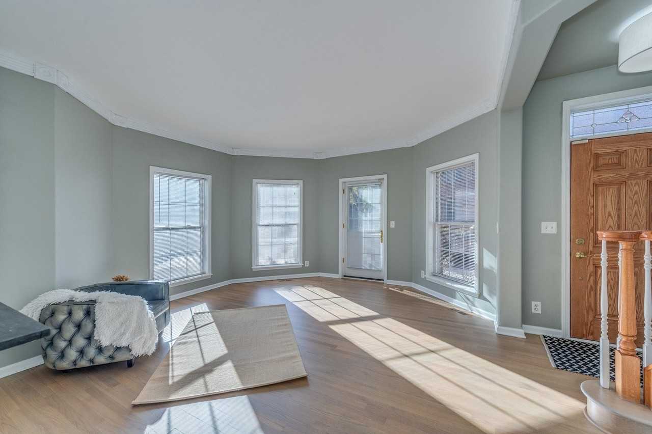 243 Box Car Ave - Photo 5 of 28