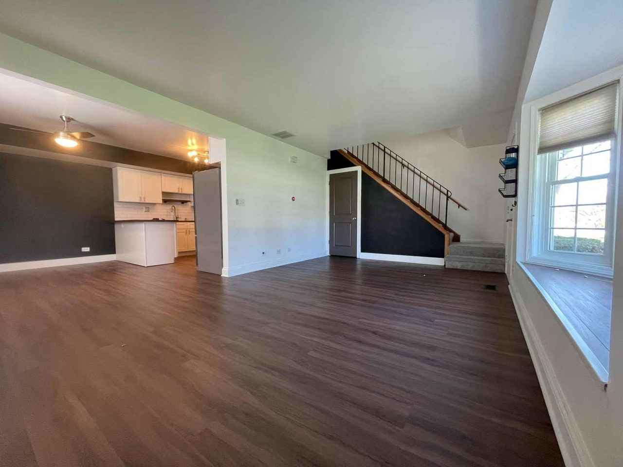 211 E Oneida Ave Unit G - Photo 4 of 17