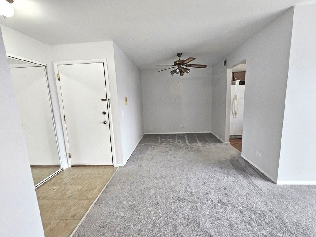 573 Greystone Ln #D2 - Photo 3 of 29