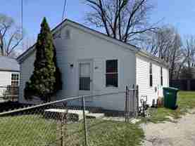 1504 S Ottawa St - Photo 1 of 1