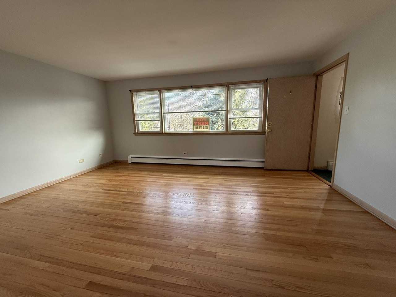 2600 N Austin Ave Unit 3e - Photo 3 of 12