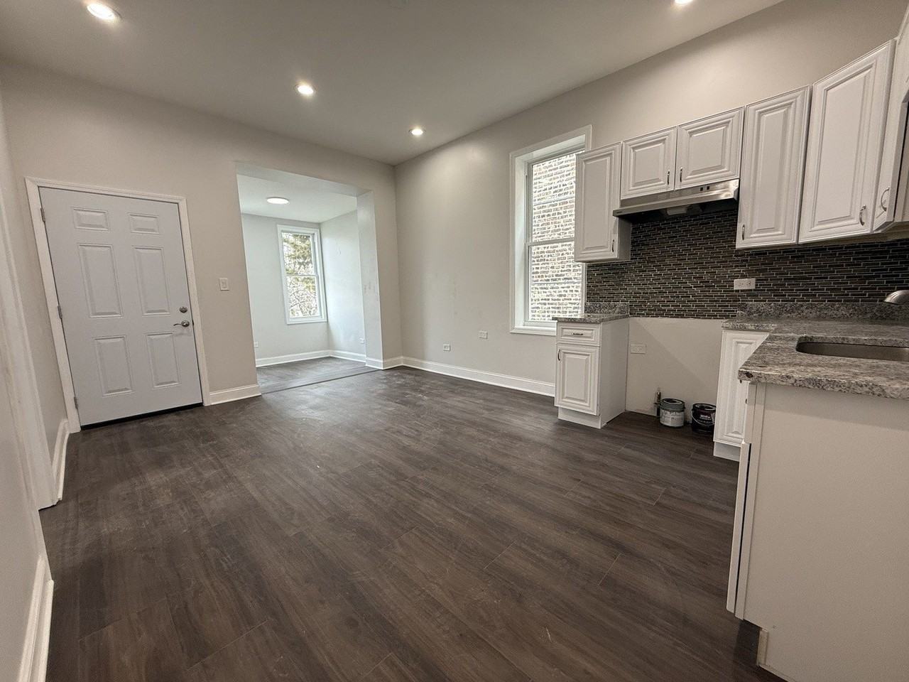 2533 S Drake Ave Unit 2 - Photo 7 of 12