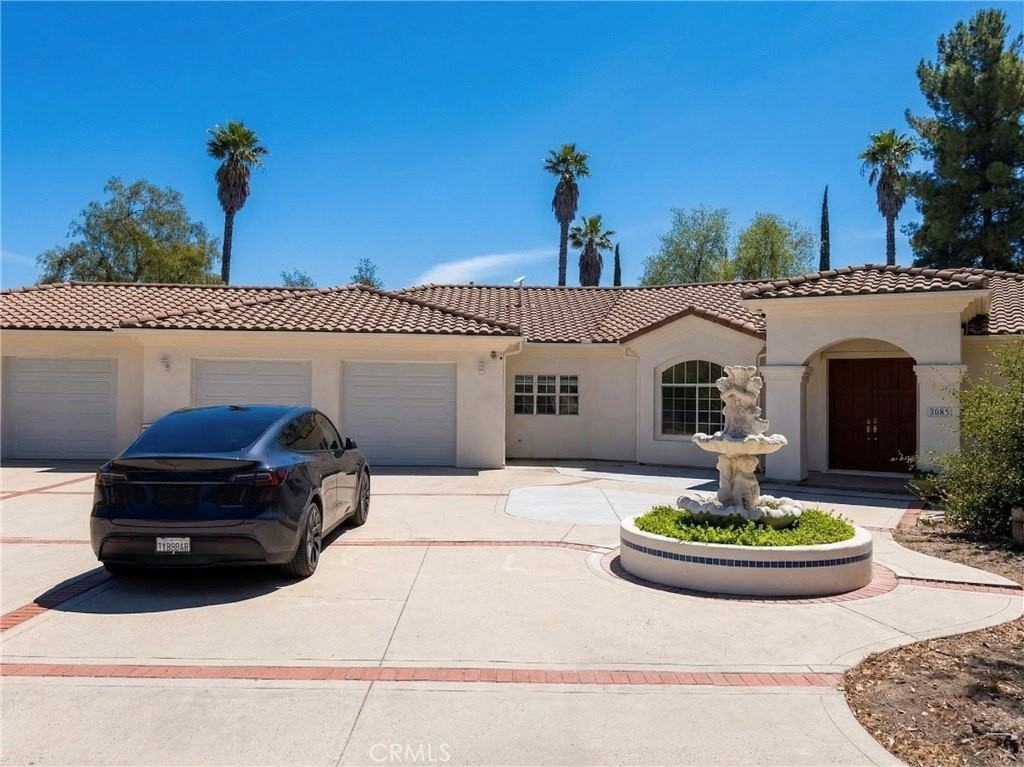 39850 Kapalua Way - Photo 2 of 28