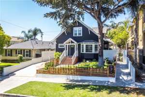 featured image of 721 E Verdugo Ave