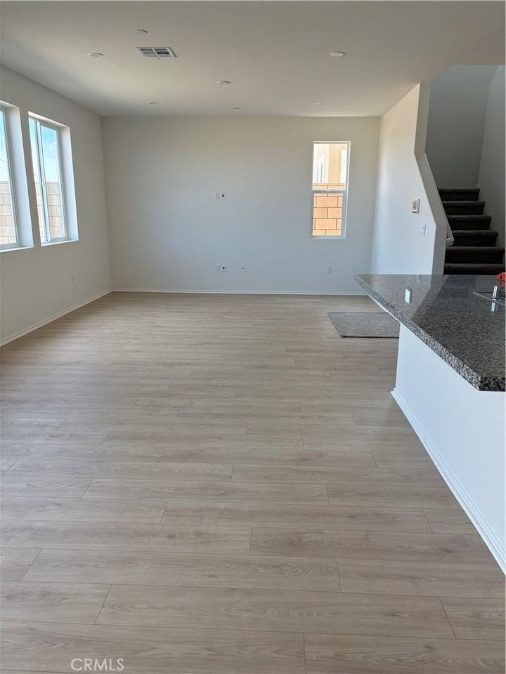 13608 Flying Cloud Way - Photo 4 of 24