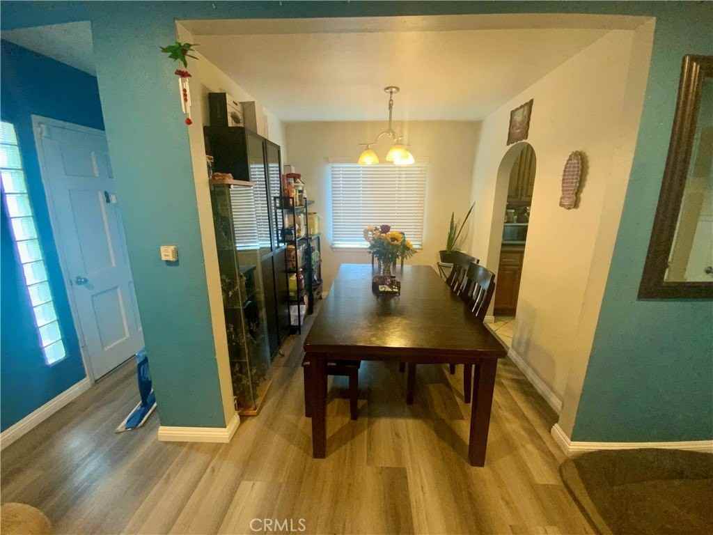 206 E Raymond St - Photo 5 of 10