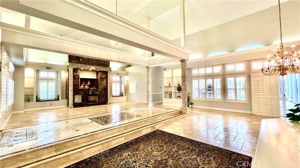 685 Bradbury Dr - Photo 3 of 23