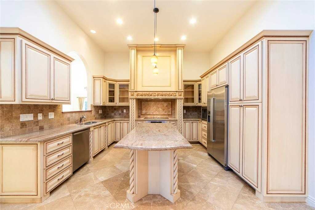 29841 Weatherwood - Photo 7 of 40