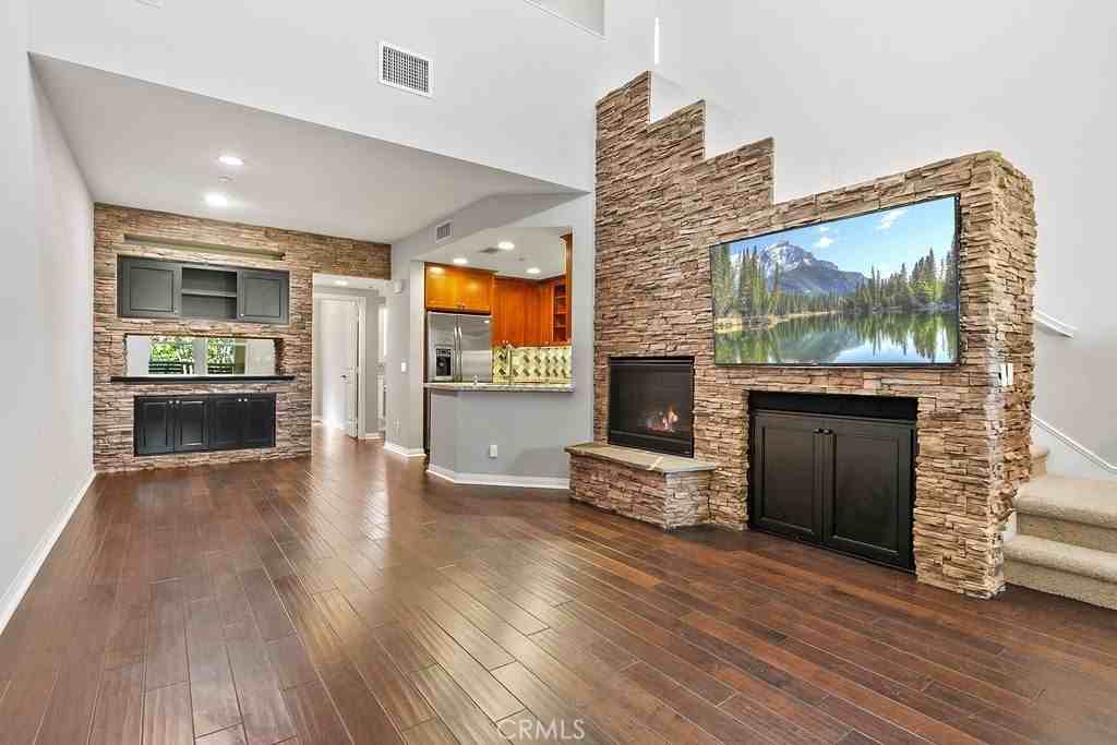 84 Meridian Dr - Photo 3 of 21