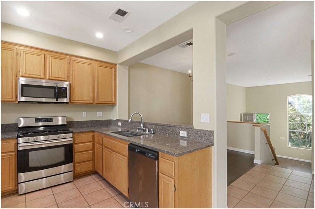 7 Warmspring Ln - Photo 7 of 30