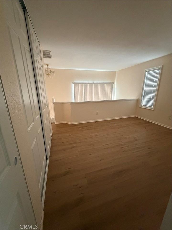 23391 La Crescenta - Photo 6 of 12