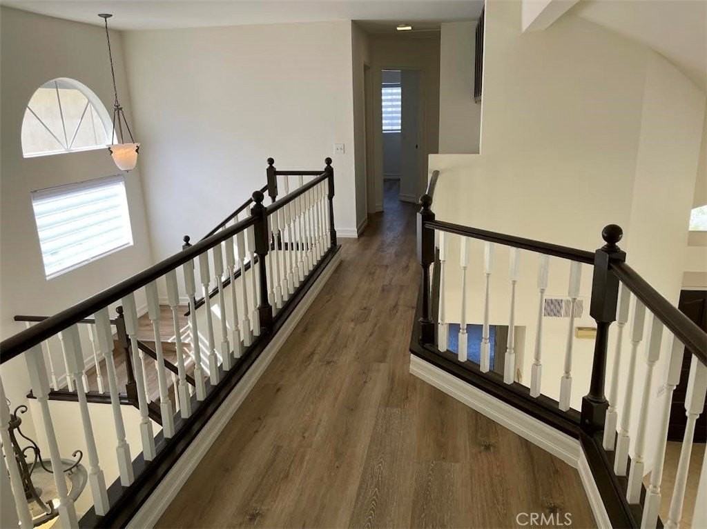 24922 Eaton Ln - Photo 6 of 19