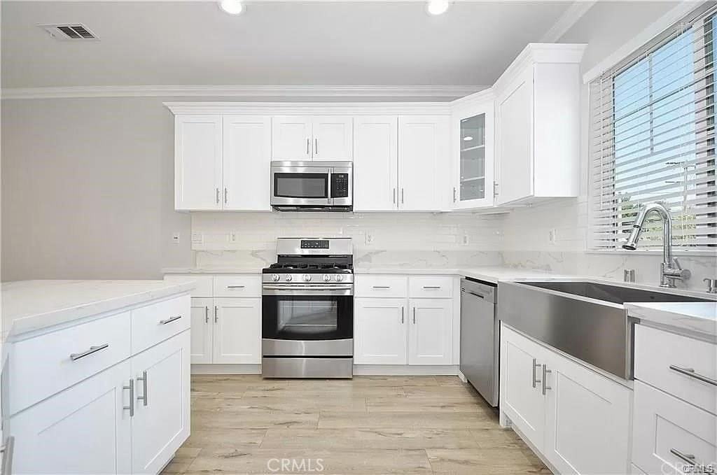 1282 Tiger Eye Dr - Photo 3 of 21