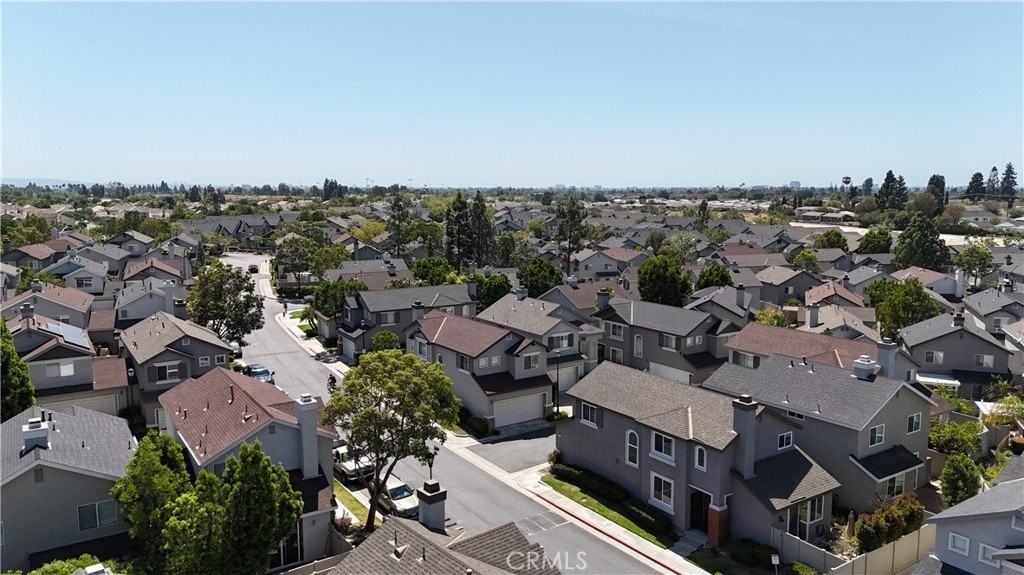 821 N Siavohn Dr - Photo 3 of 42