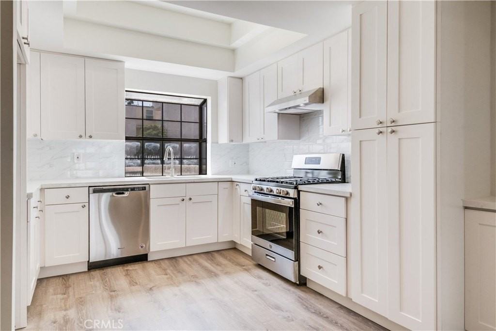 36 Navy St #8 - Photo 7 of 19